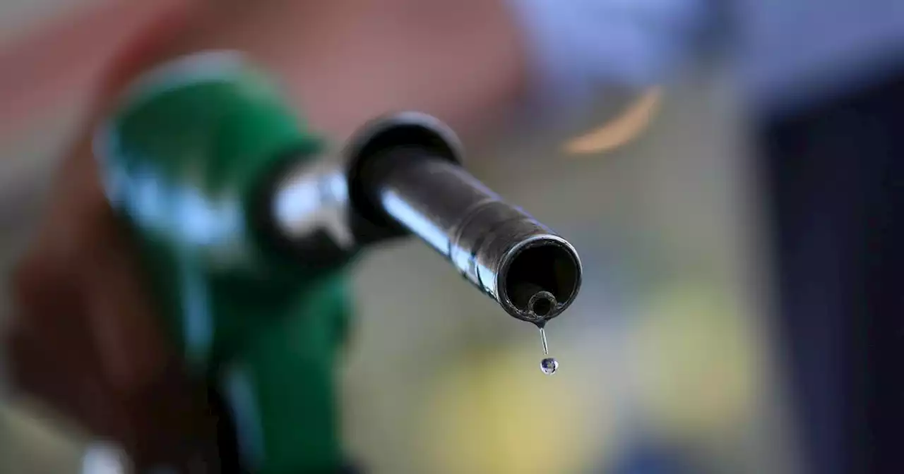 Benzina, prezzo salito di quasi 20 centesimi nel 2023