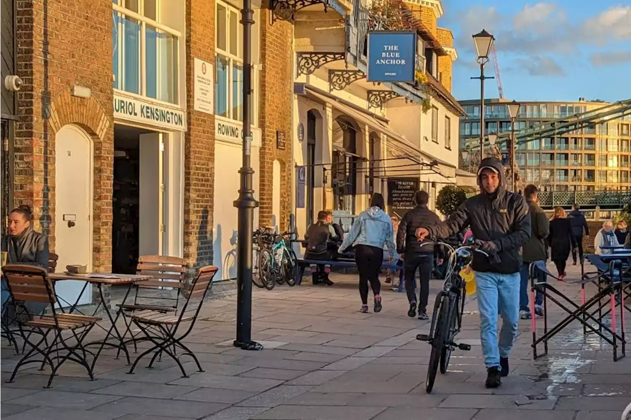 E-bikes and e-scooters – as well as pedal cycles being ridden recklessly – could be banned from part of Thames Path in London