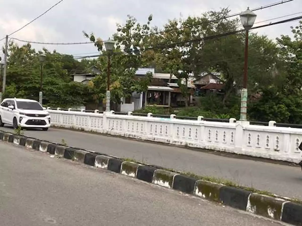 Takut Ditangkap, Sebagian Warga Hunian Liar Minggat dari Kawasan Bong Mojo Solo