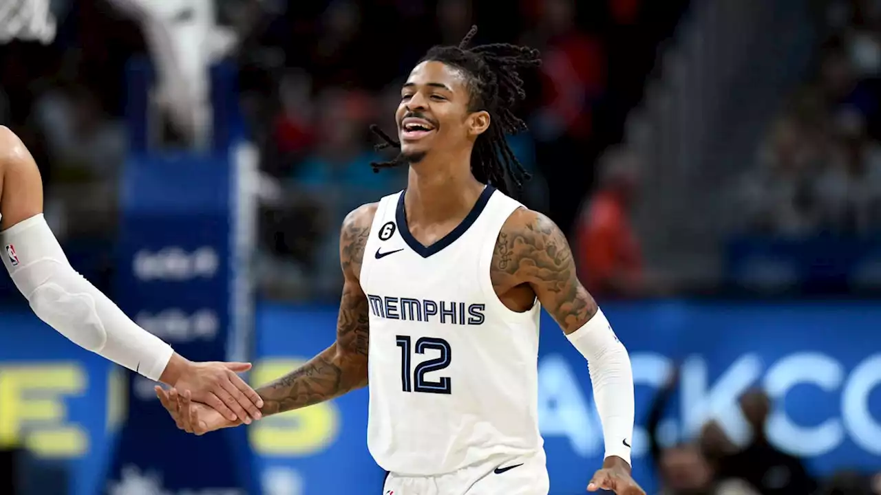 Ja Morant gifts young fan pair of Nike Ja 1 shoes after Grizzlies' win over Kings