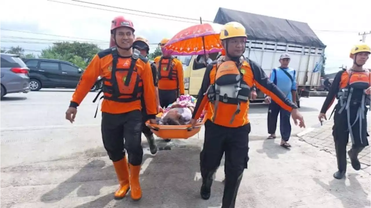 Banjir di Genuk dan Kaligawe Semarang, Tim SAR Evakuasi 68 Warga