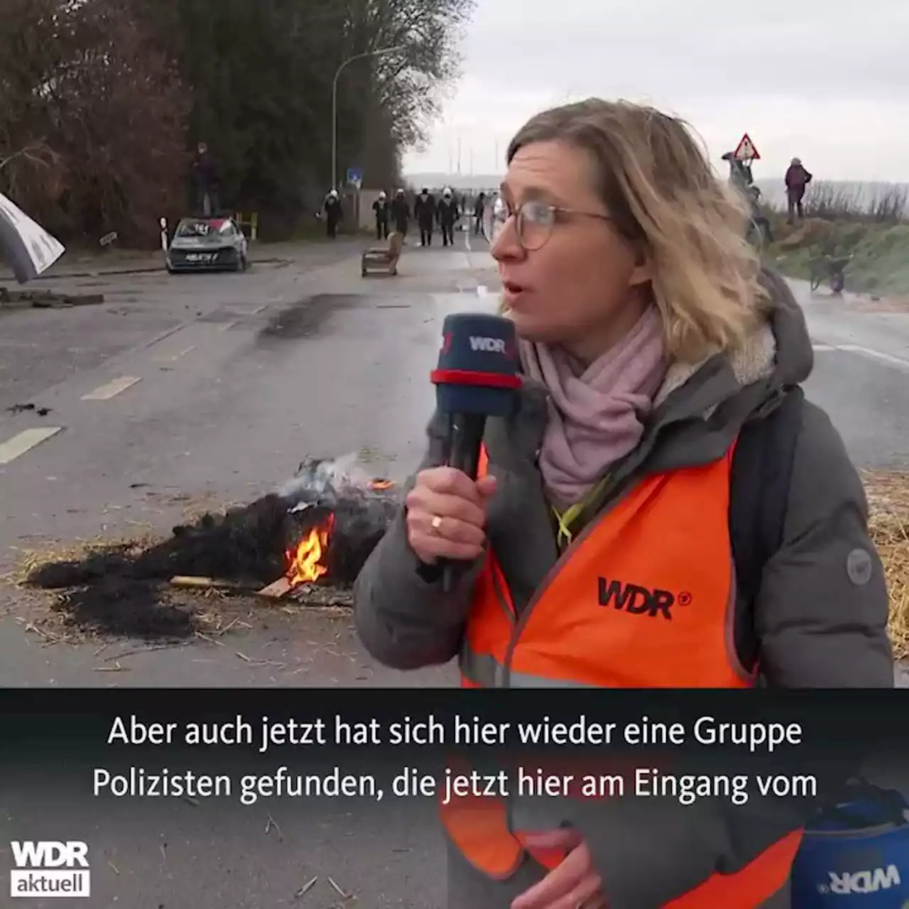 In Lützerath brennen die ersten Barrikaden