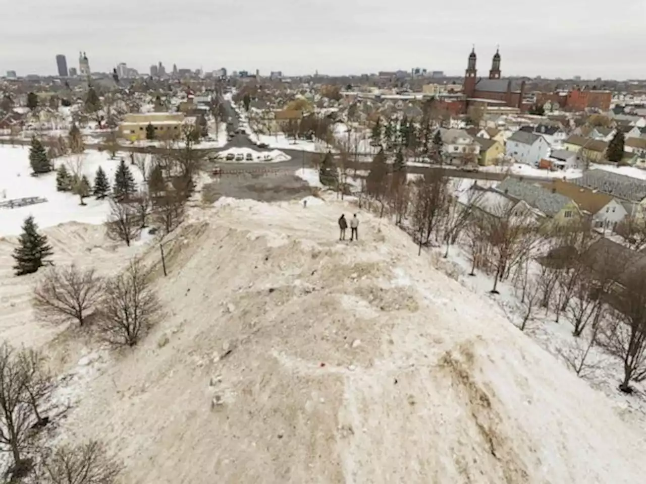 NYU to review Buffalo's blizzard response after storm leaves 39 dead