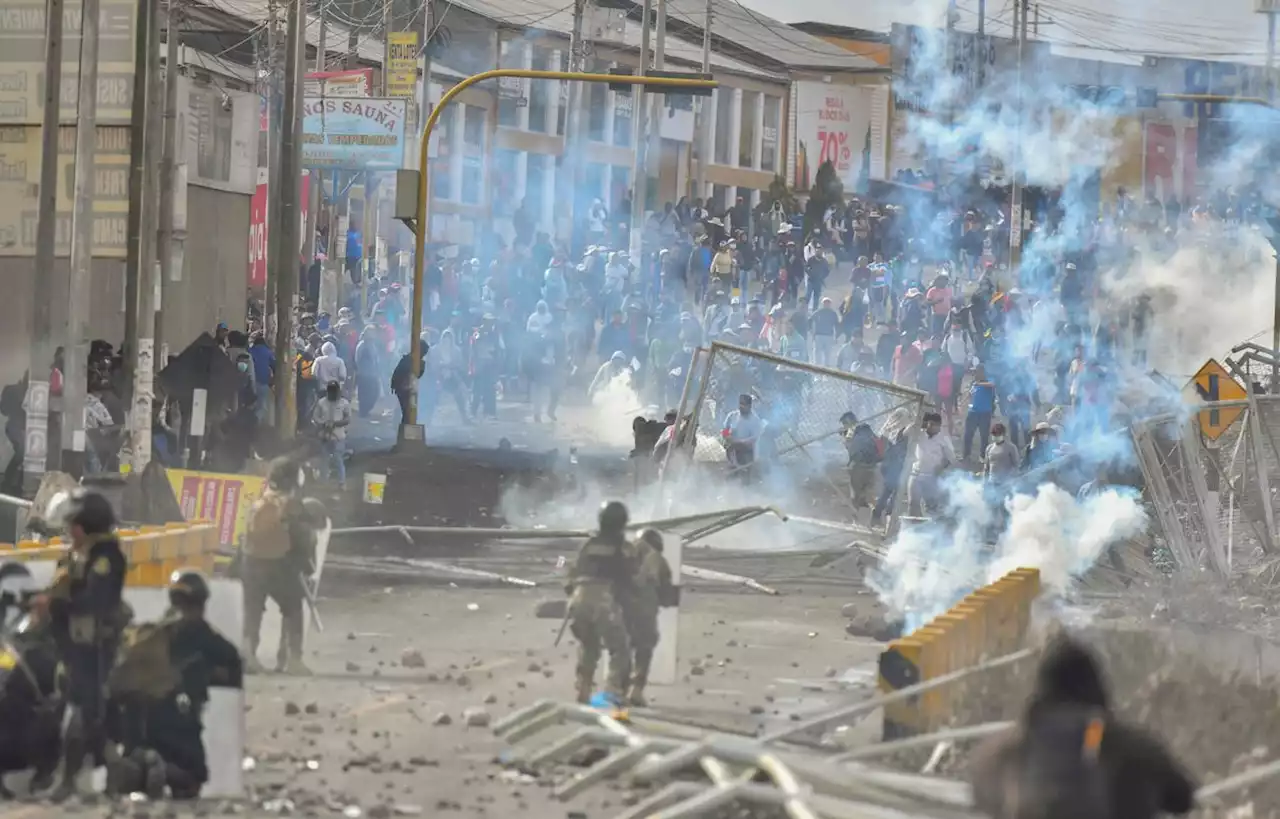 Chaos au Pérou, des milliers de manifestants défient la présidente