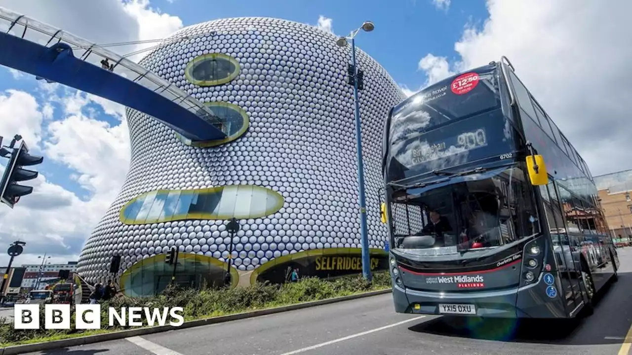 National Express West Midlands engineers to strike over pay