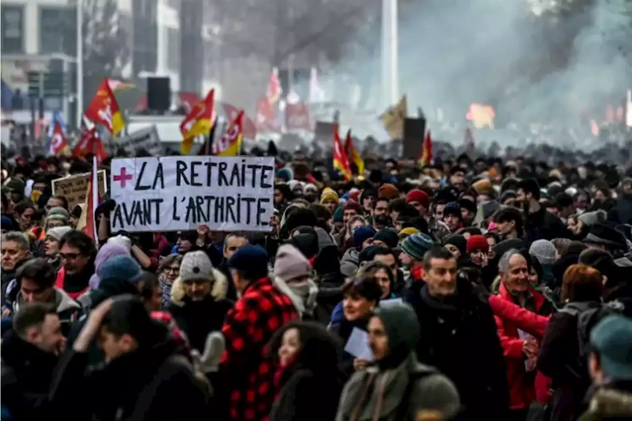 Retraites: apr\u00e8s une premi\u00e8re mobilisation r\u00e9ussie, les syndicats pr\u00e9parent la suite