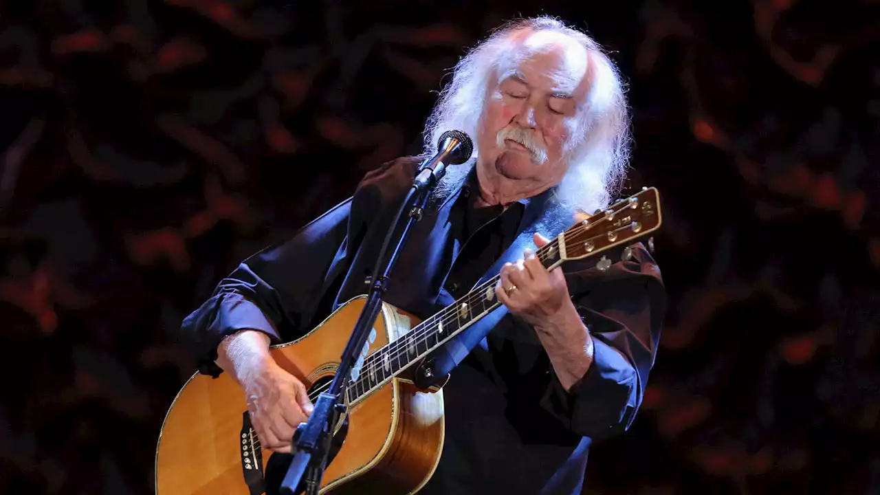 Muere David Crosby, legendario cantante y compositor, a los 81 años