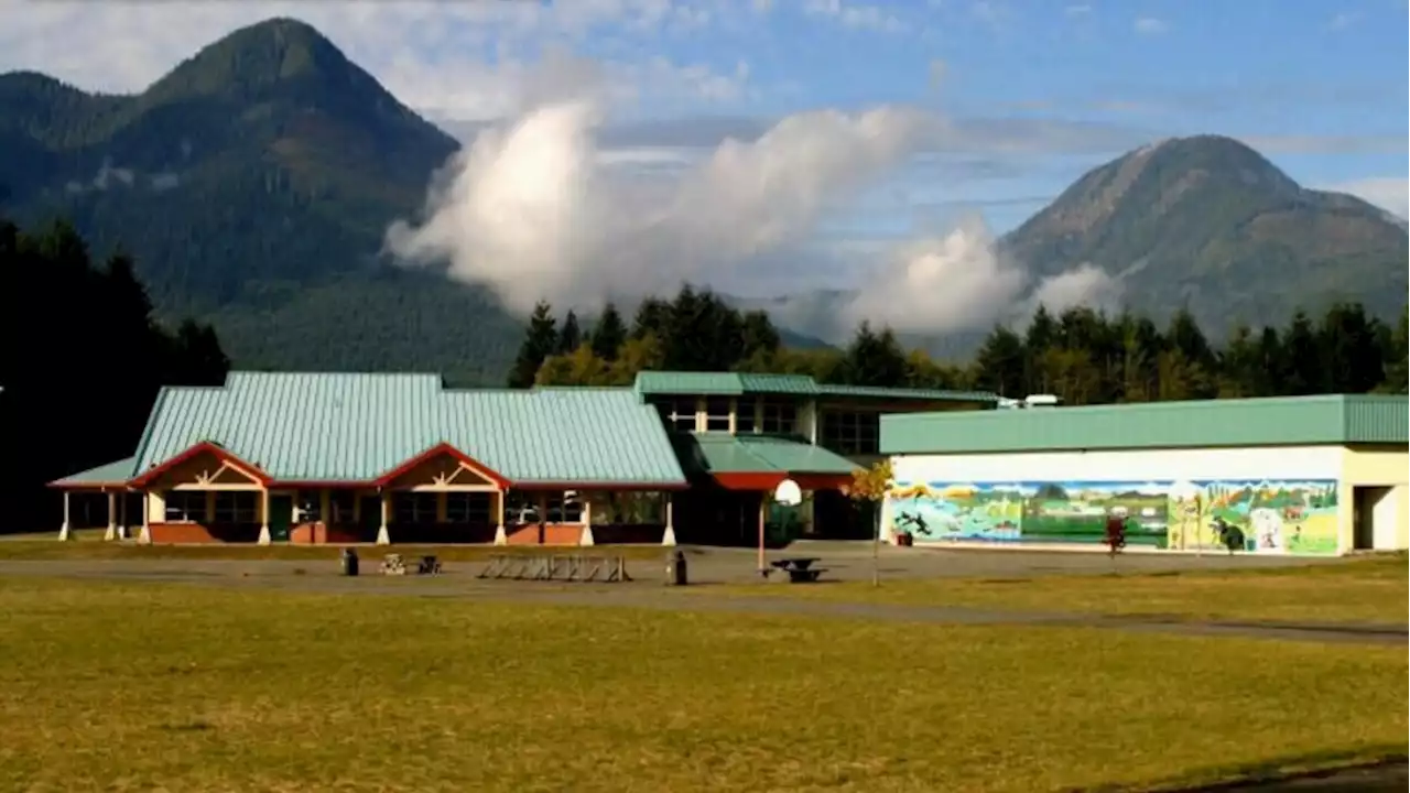 Pesticide traps source of health concerns that shut down Vancouver Island school