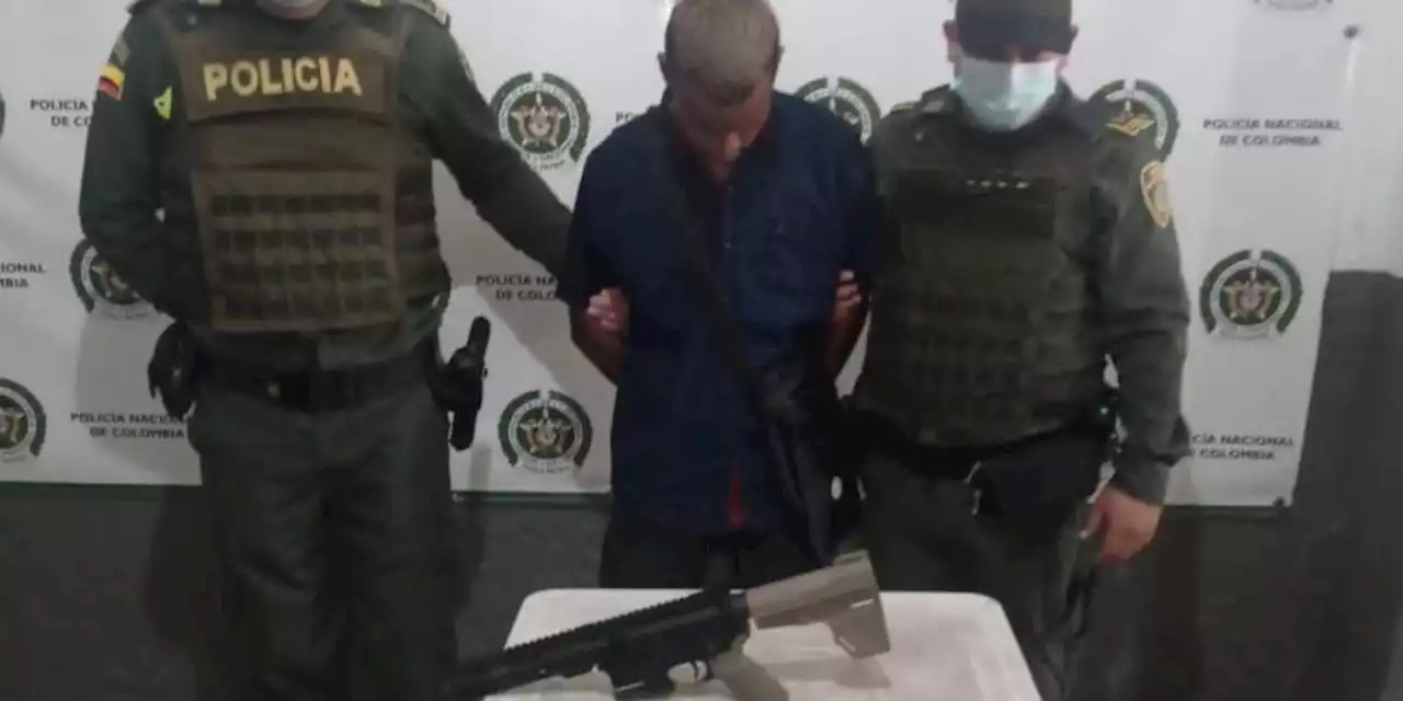 Juez concede casa por cárcel a hombre capturado con un fusil en Barranquilla