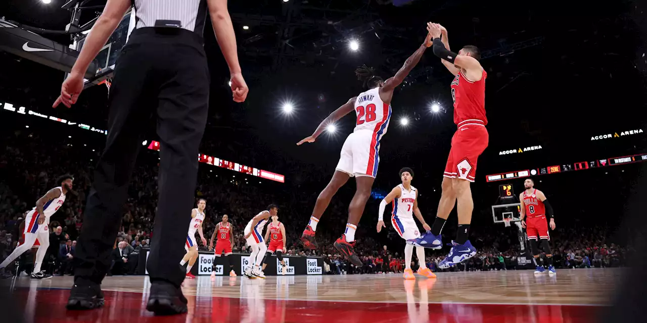 Basket : les stars de la NBA livrent un show à l'Américaine à Paris Bercy