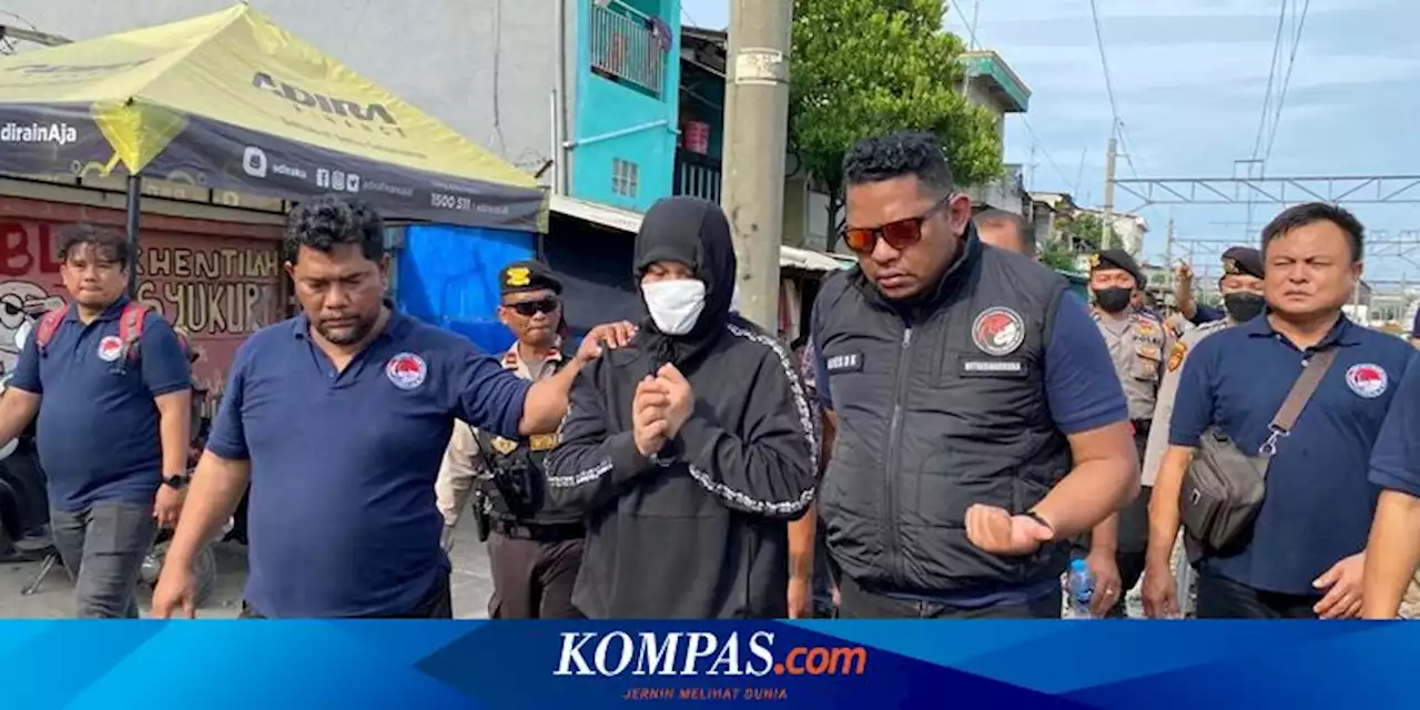 Polisi Rekonstruksi Pertemuan Anak Buah Teddy Minahasa dan Alex Bonpis Saat Serahkan Sabu di Kampung Bahari