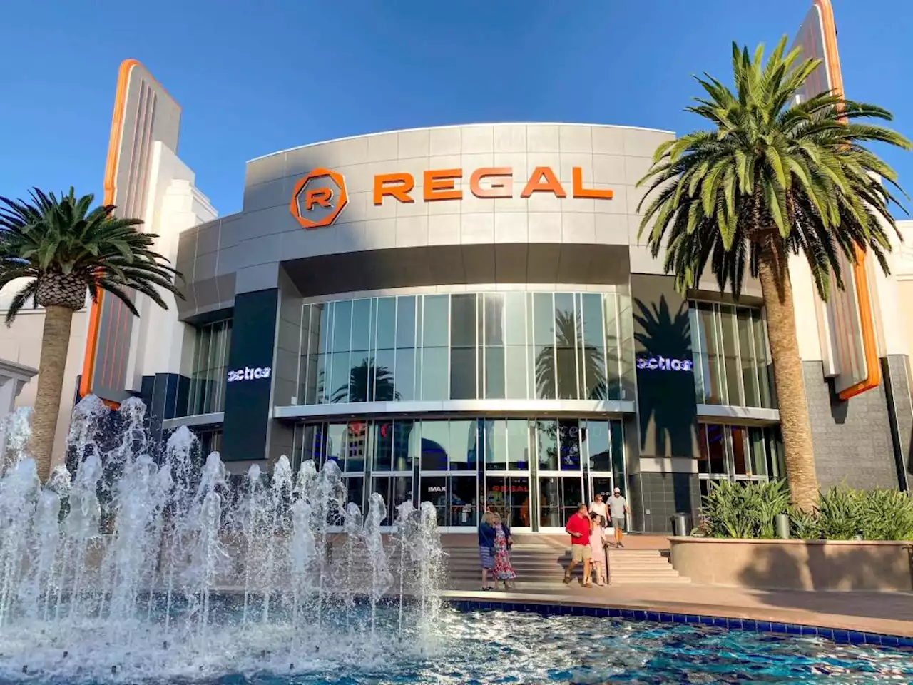 Regal prepares to close 39 more U.S. theaters