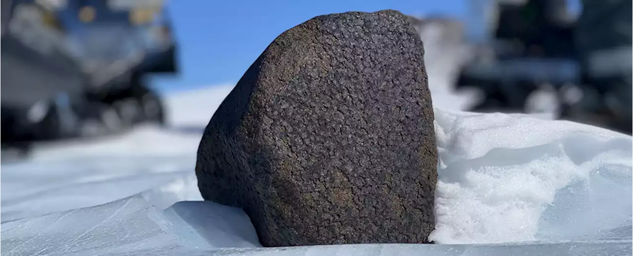 Monster Space Rock in Antarctica Is Among The Largest Found in 100 Years