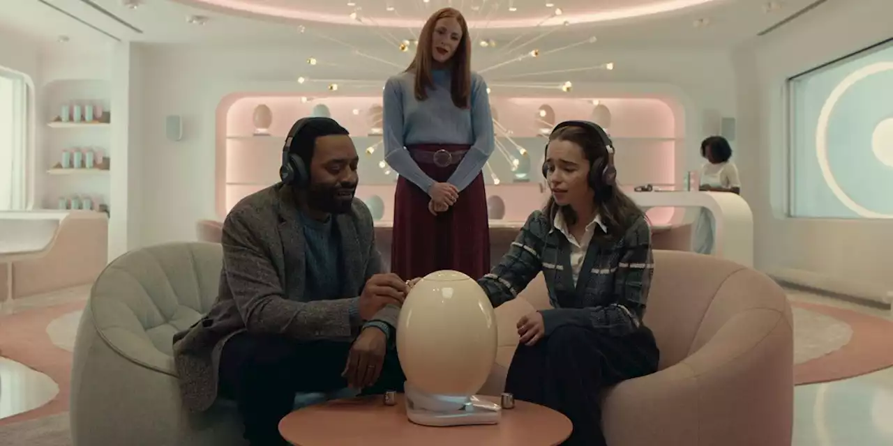 The Pod Generation Review: Ejiofor Shines In Effective Sci-Fi Satire [Sundance]