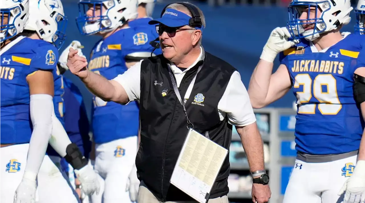 South Dakota State Football’s John Stiegelmeier Announces Retirement