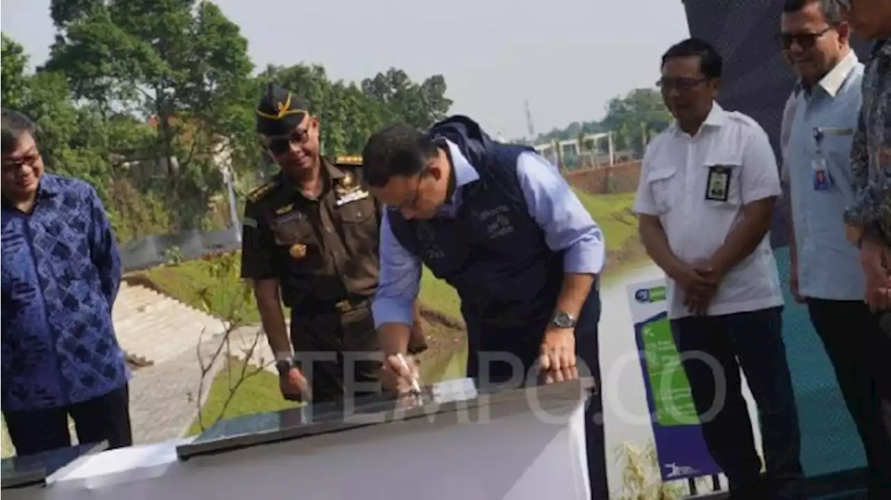 Heru Budi Lanjutkan Proyek 942 Pengendali Banjir Warisan Anies, Target Kelar Maret