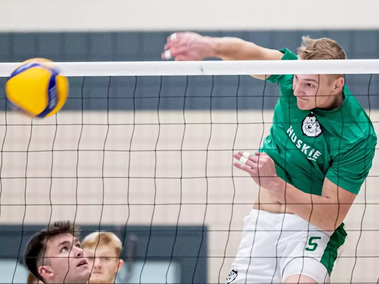 Home playoff hopes: U of S v'ball Huskies holding tight in Canada West standings