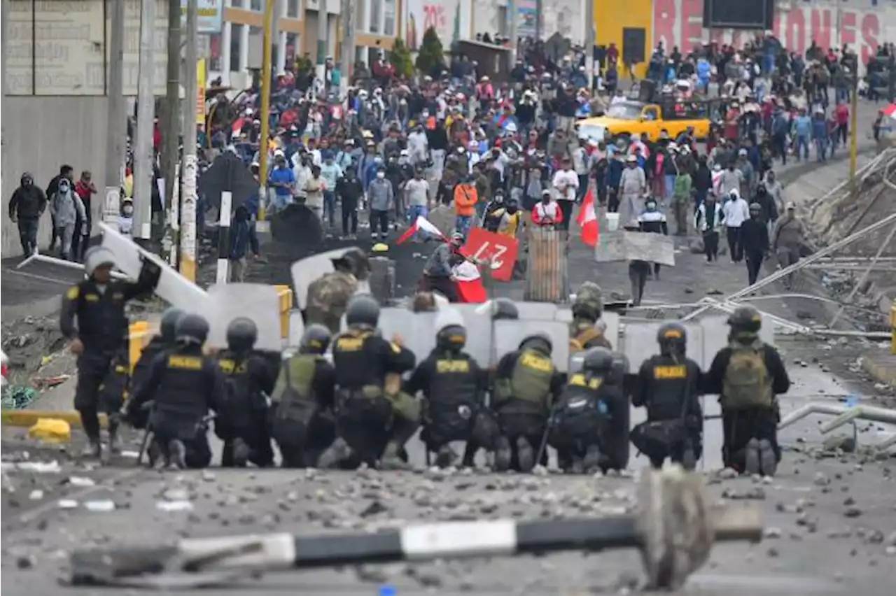 ‘Tomada de Lima’: protestos no Peru viram batalha com a polícia