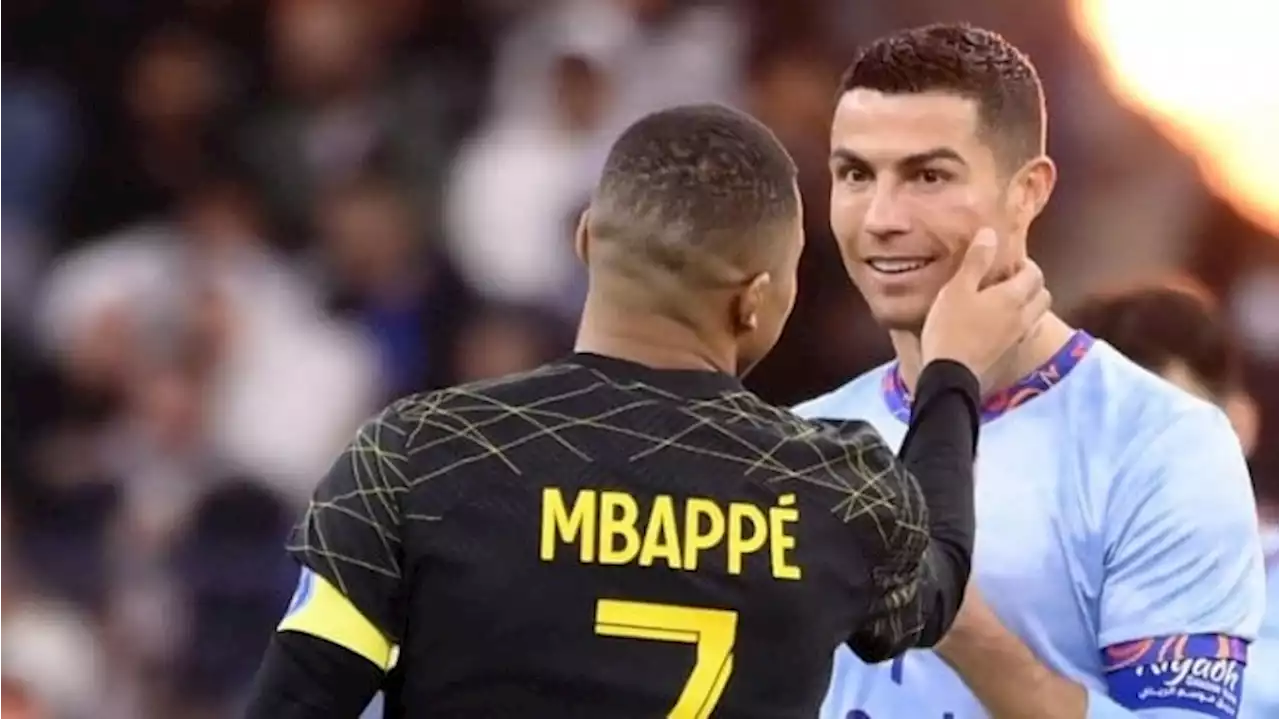 Ketika Mbappe Sentuh Wajah Memar Ronaldo usai Dihantam Kiper PSG