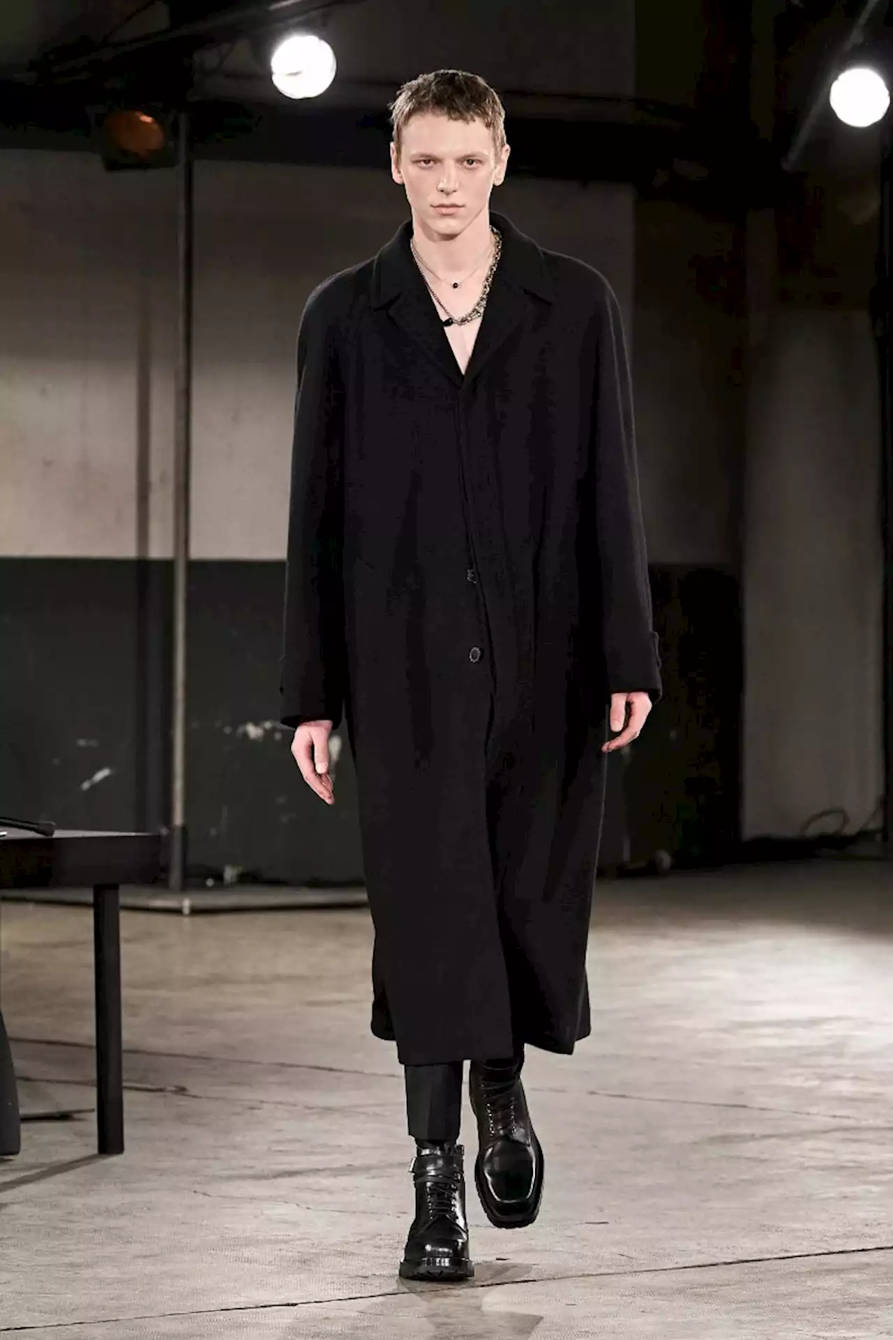 Dries Van Noten Fall 2023 Menswear Collection