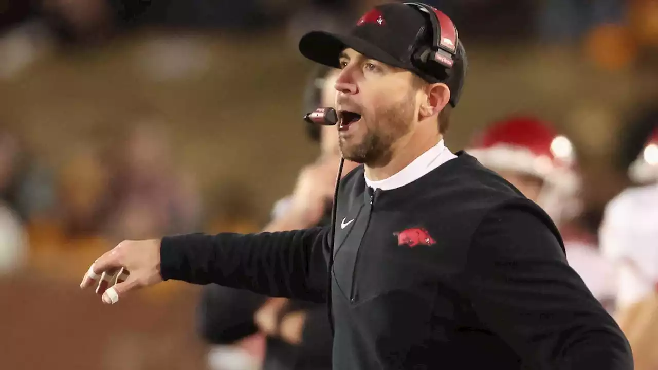 TCU hires Arkansas' Kendal Briles as offensive coordinator