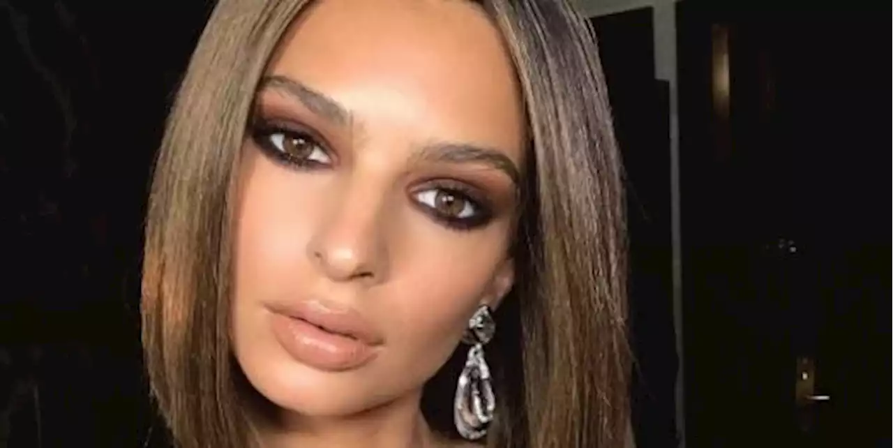 Emily Ratajkowski's crush-approved braless cutout cardi is 🔥