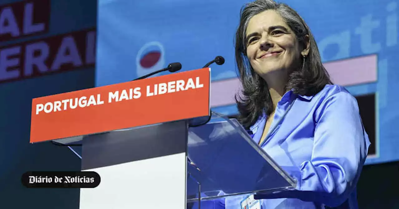 Carla Castro quer partido sem ″barões e caciques″ e com ″membros livres″