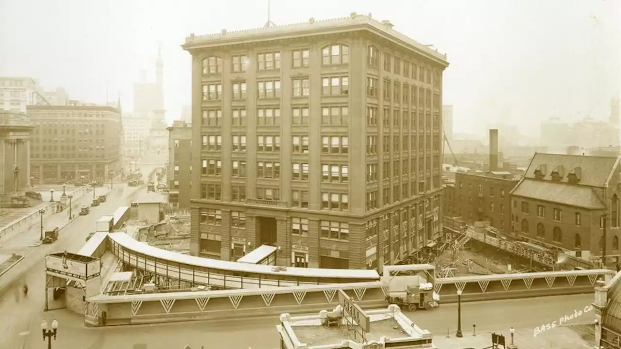 ¿Cómo hace 100 años lograron girar un edificio con los trabajadores adentro?