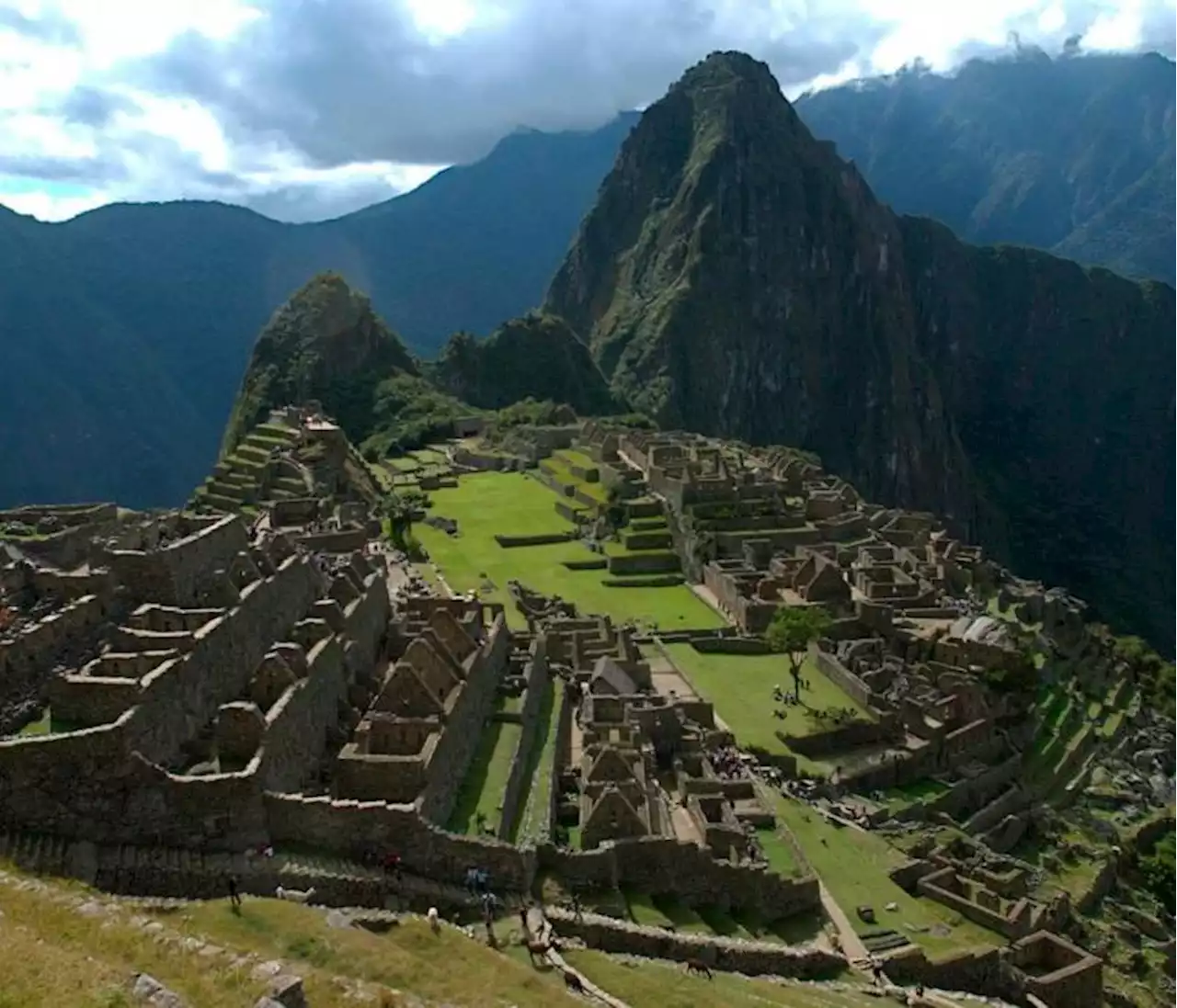 Machu Picchu: cerrado indefinidamente por protestas contra Gobierno de Perú