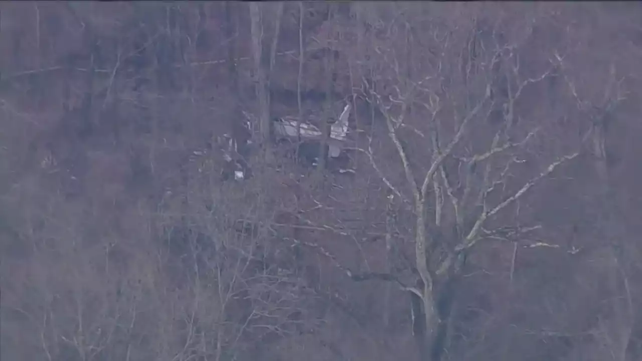 2 victims ID'd in small plane crash near Westchester County Airport