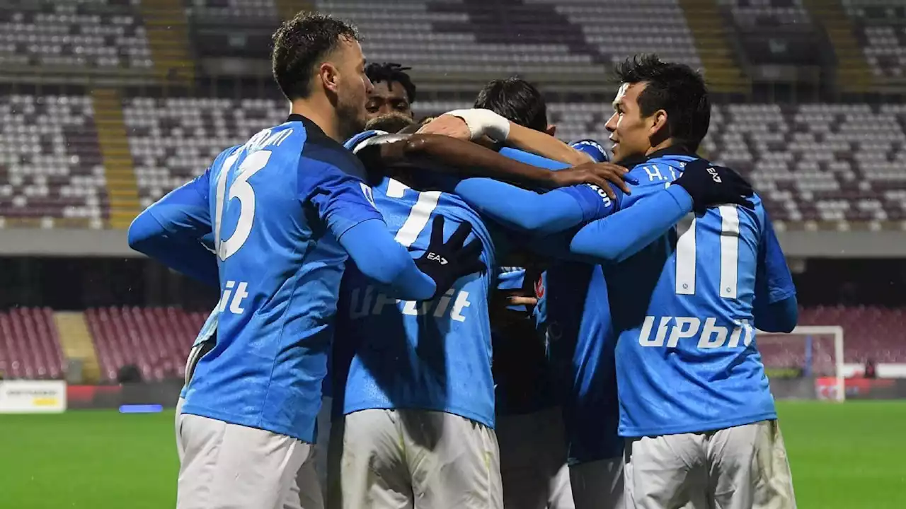 Guillermo Ochoa evita goleada, pero no la derrota del Salernitana ante el Napoli del Chucky