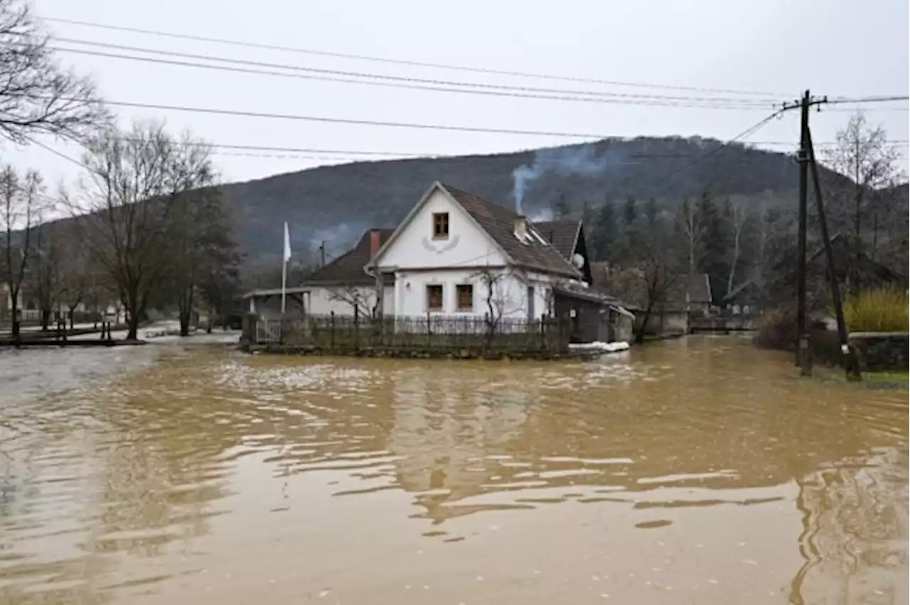 Heavy rains cause flooding on rivers in northern Hungary