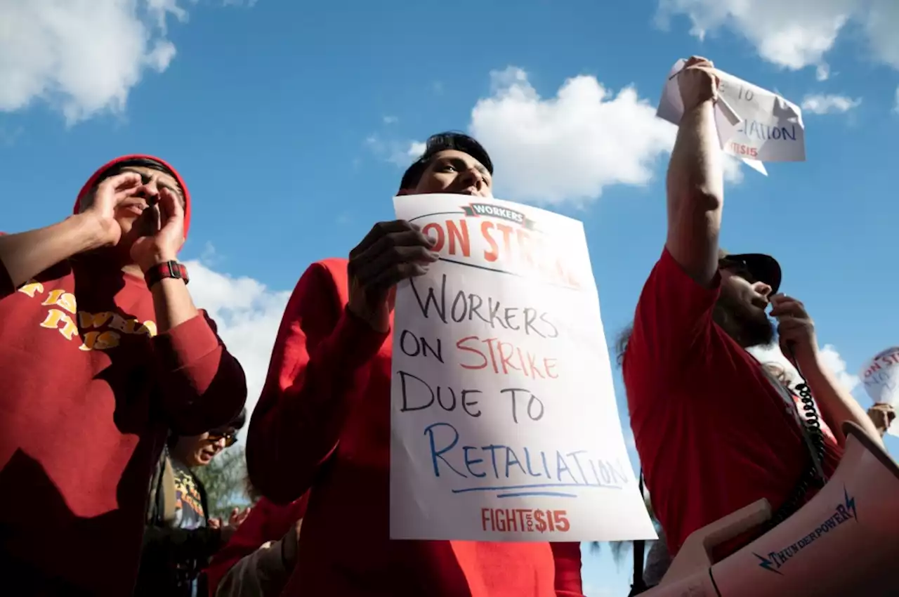 Papa John’s workers stage lunchtime protest in Lynwood