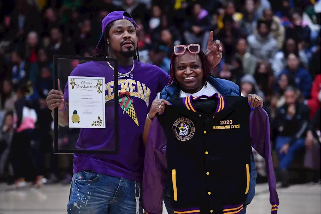 Watch: Oakland Tech honors Marshawn Lynch, Josh Johnson, Rickey Henderson, others