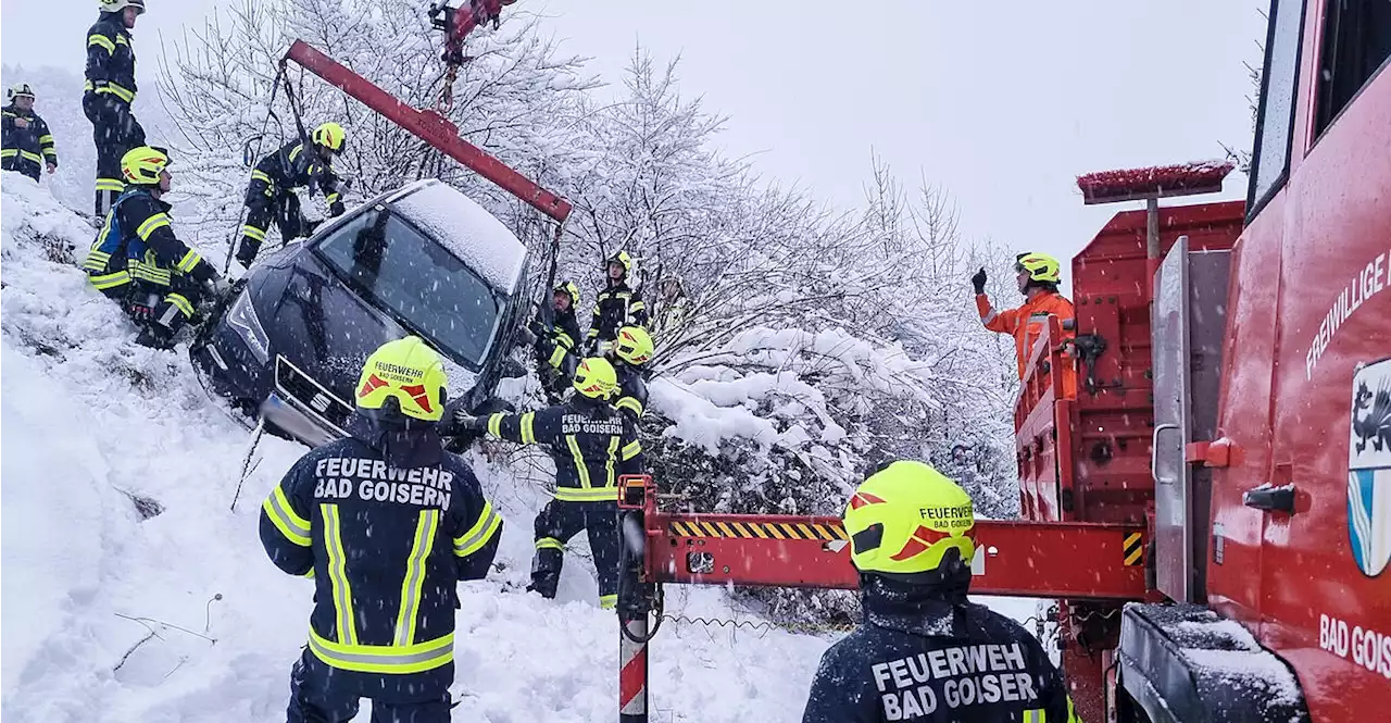 Wintereinbruch in Österreich führte zu mehreren Unfällen