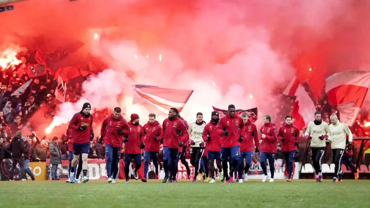 Fans zwepen Feyenoord en Ajax op bij laatste training voor Klassieker