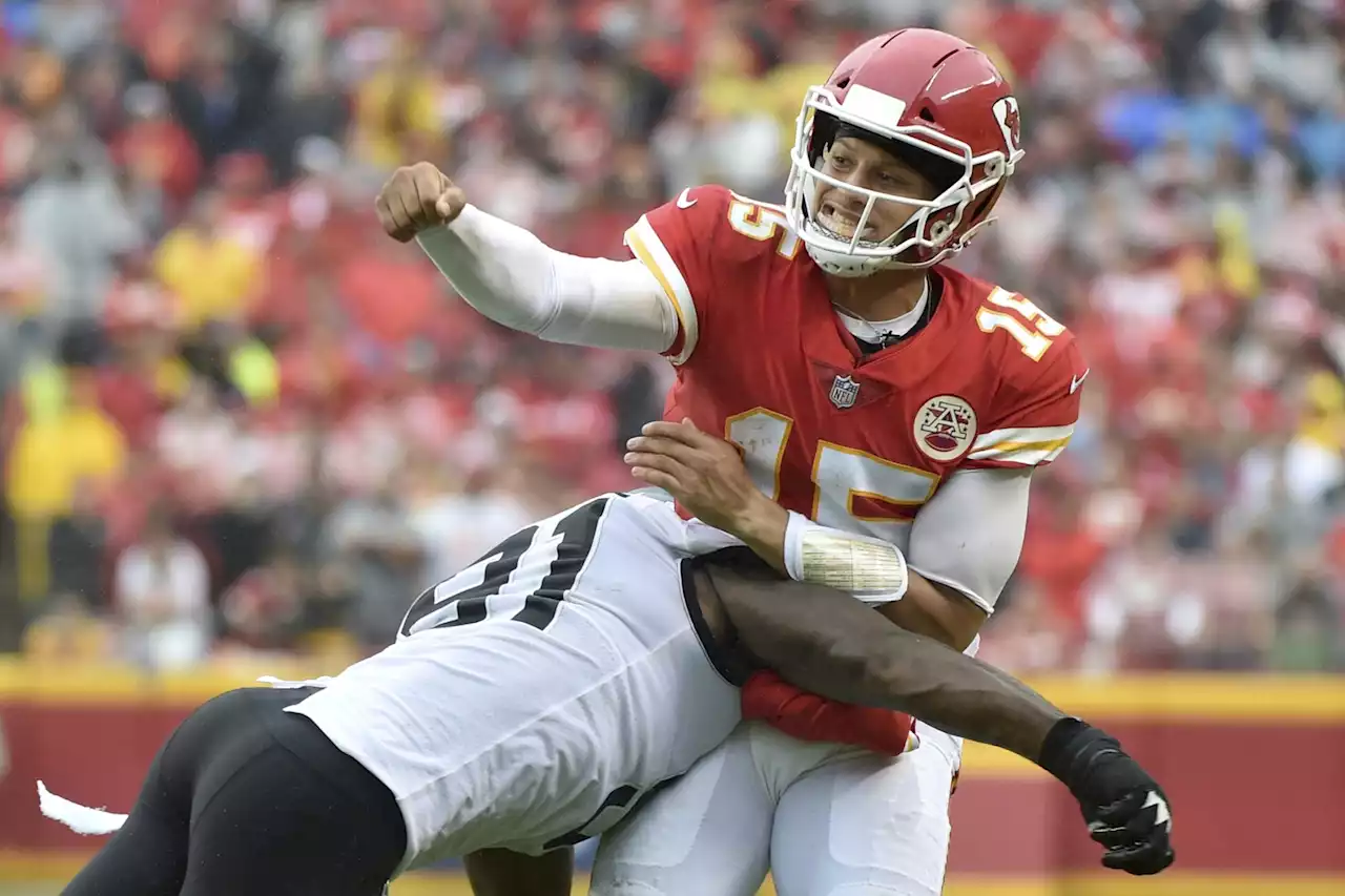 Chiefs vs. Jaguars prediction: NFL Divisional Round playoff odds, picks