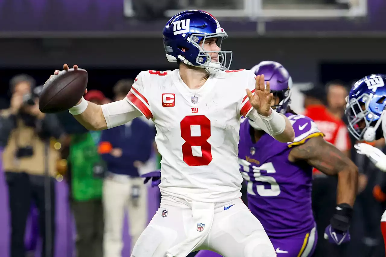 Eagles vs. Giants player props: NFL divisional round picks, odds