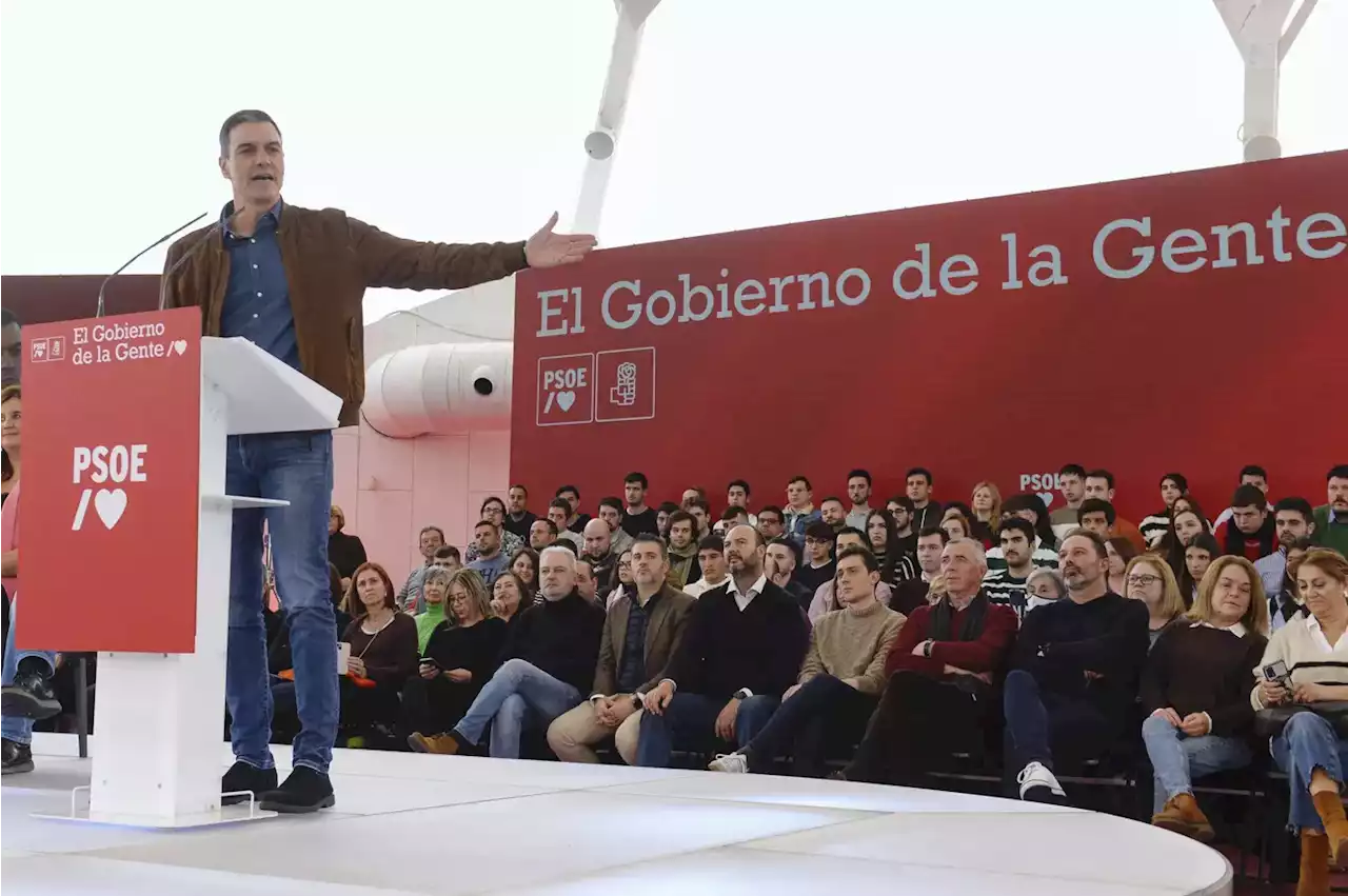 Pedro Sánchez alerta sobre un posible gobierno de PP y Vox: 'No hace falta más que ver lo que hacen en Castilla y León'