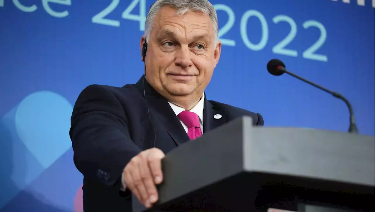 Ungheria, cacciati 170 ufficiali 'poco fedeli' a Orbán. E nuovo blocco agli aiuti Ue all'Ucraina