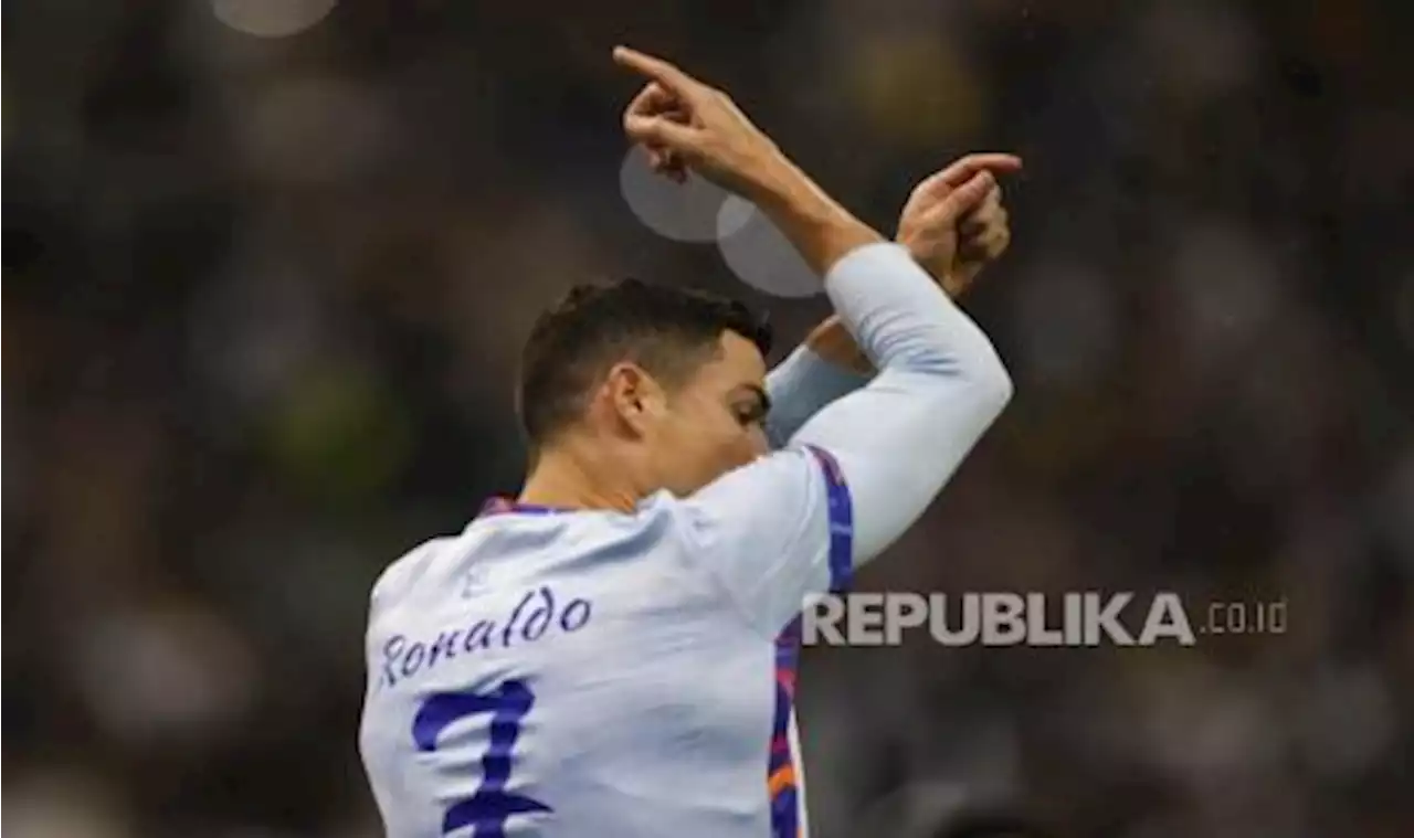 Sssttt...Ronaldo Berbisik ke Sergio Ramos, Ada Apa? |Republika Online