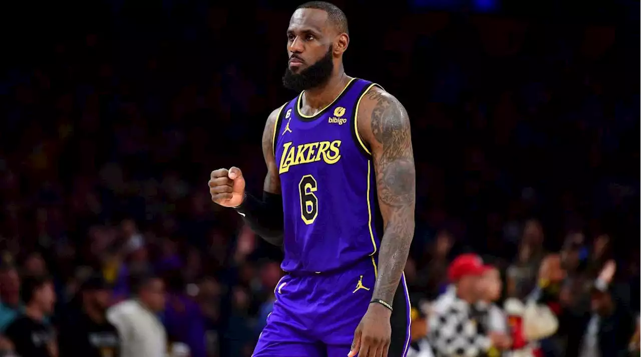 LeBron James Defends Shannon Sharpe After Lakers-Grizzlies Incident