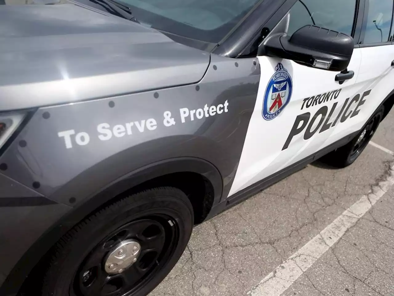 Boy, 16, charged, four others sought in armed carjacking in North York