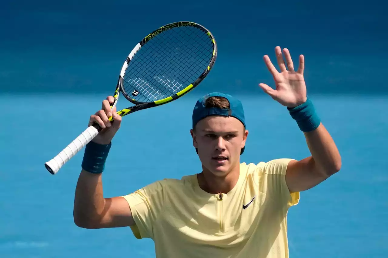 Rune seiler videre i Australian Open