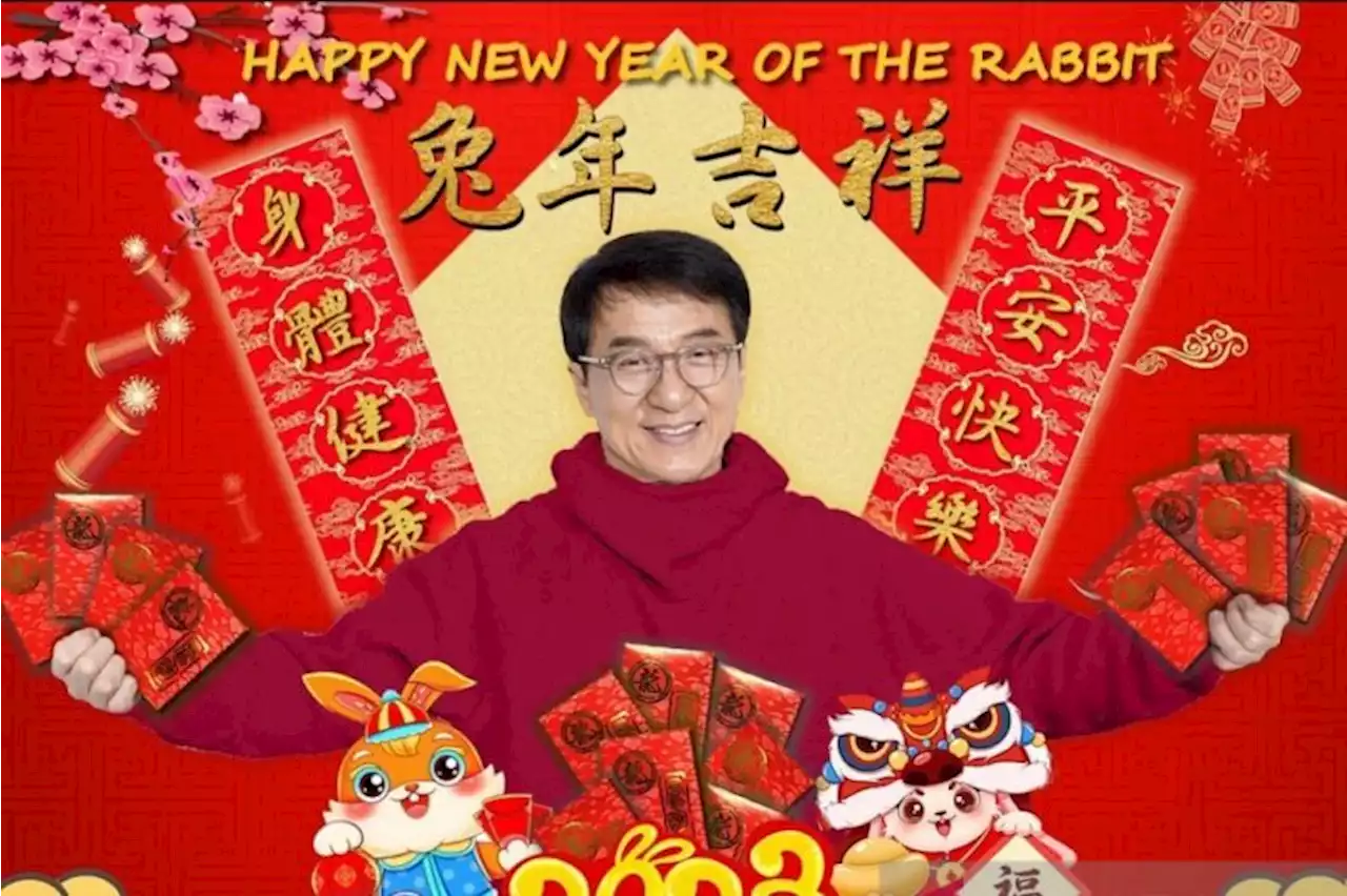 Jackie Chan berbagi angpao, Rainie Yang nikmati masakan nenek