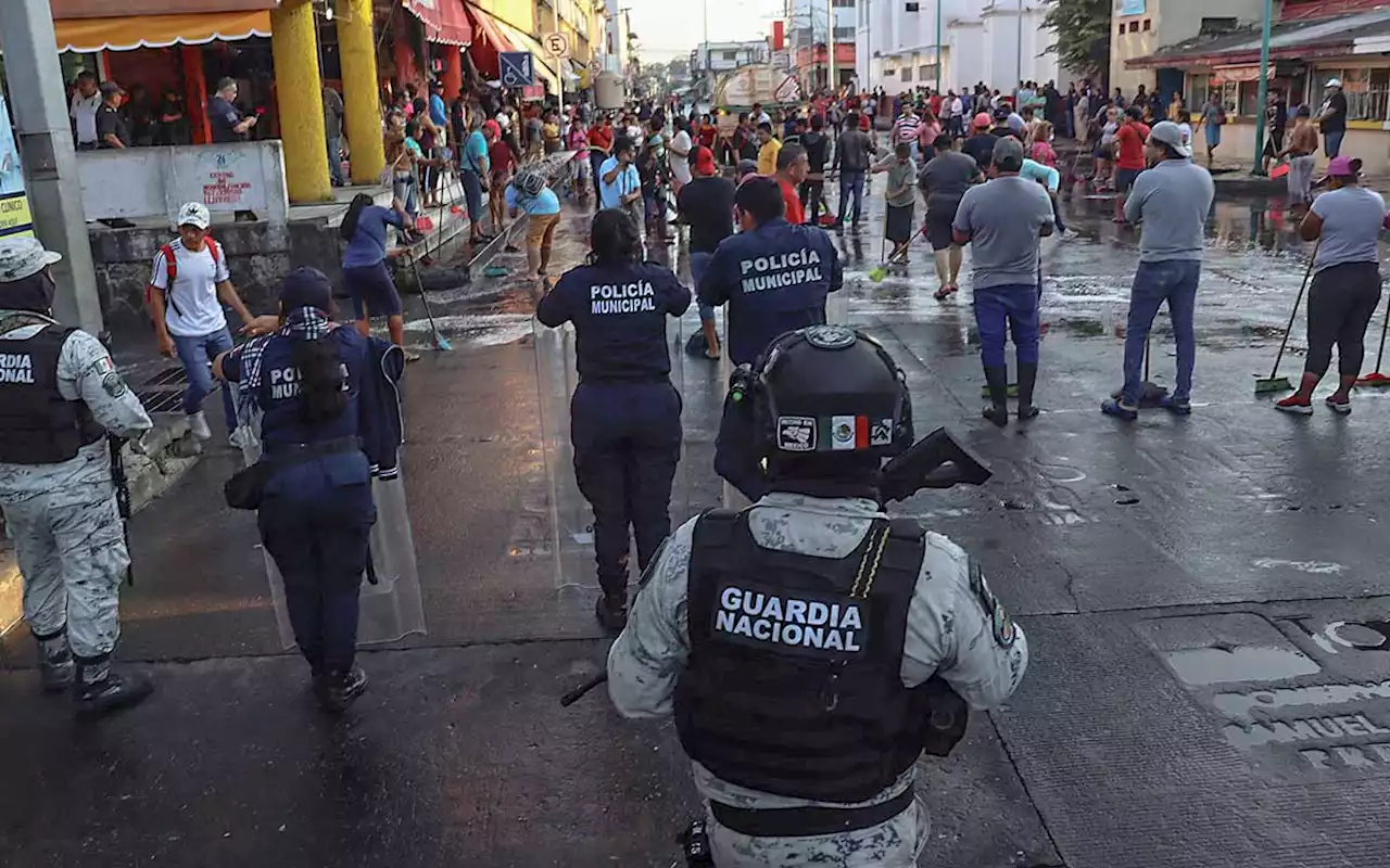 Guardia Nacional e INM disuelven caravana migrante en Tapachula