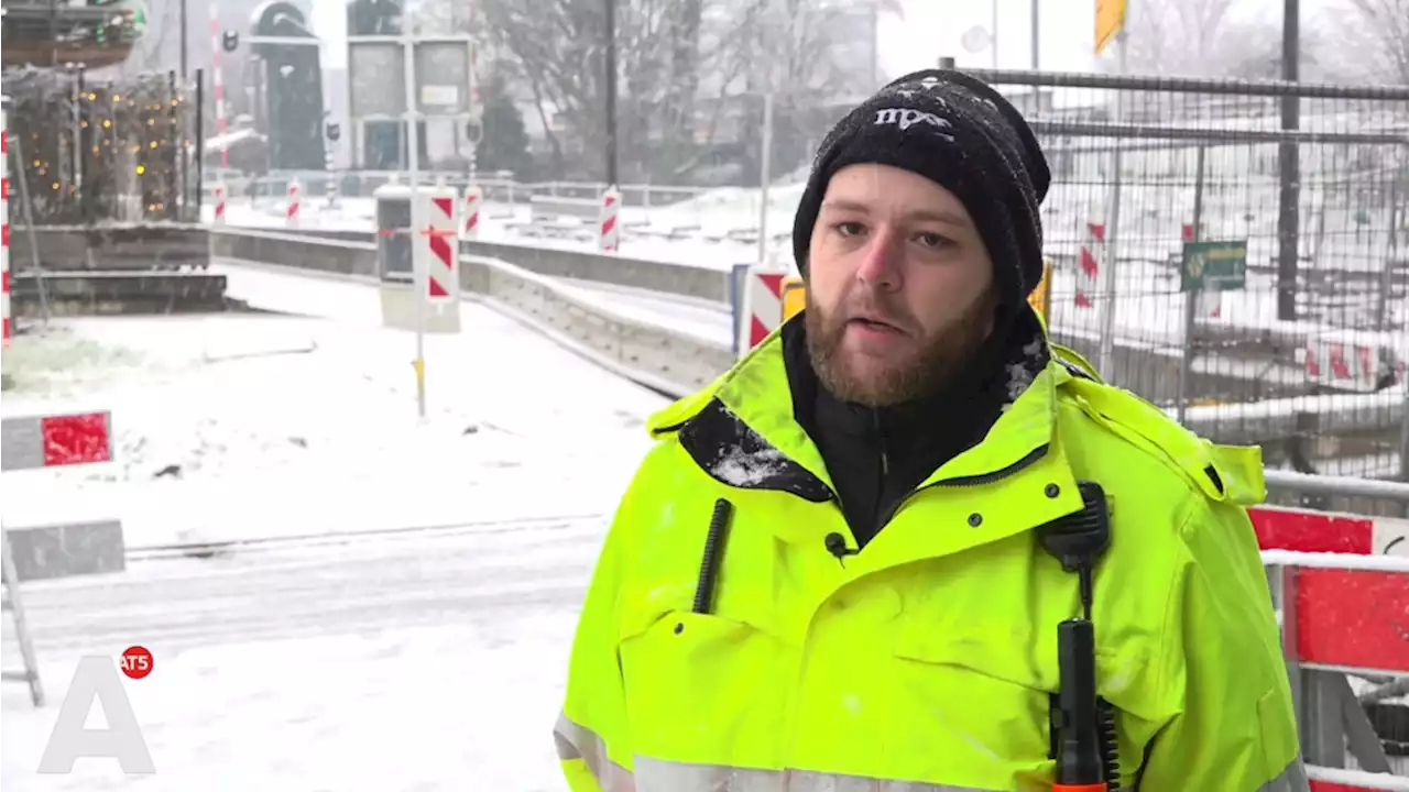 Verkeersregelaar Marco hoopt op meer begrip bij omleidingen: 'Mensen blijven stug doorrijden'