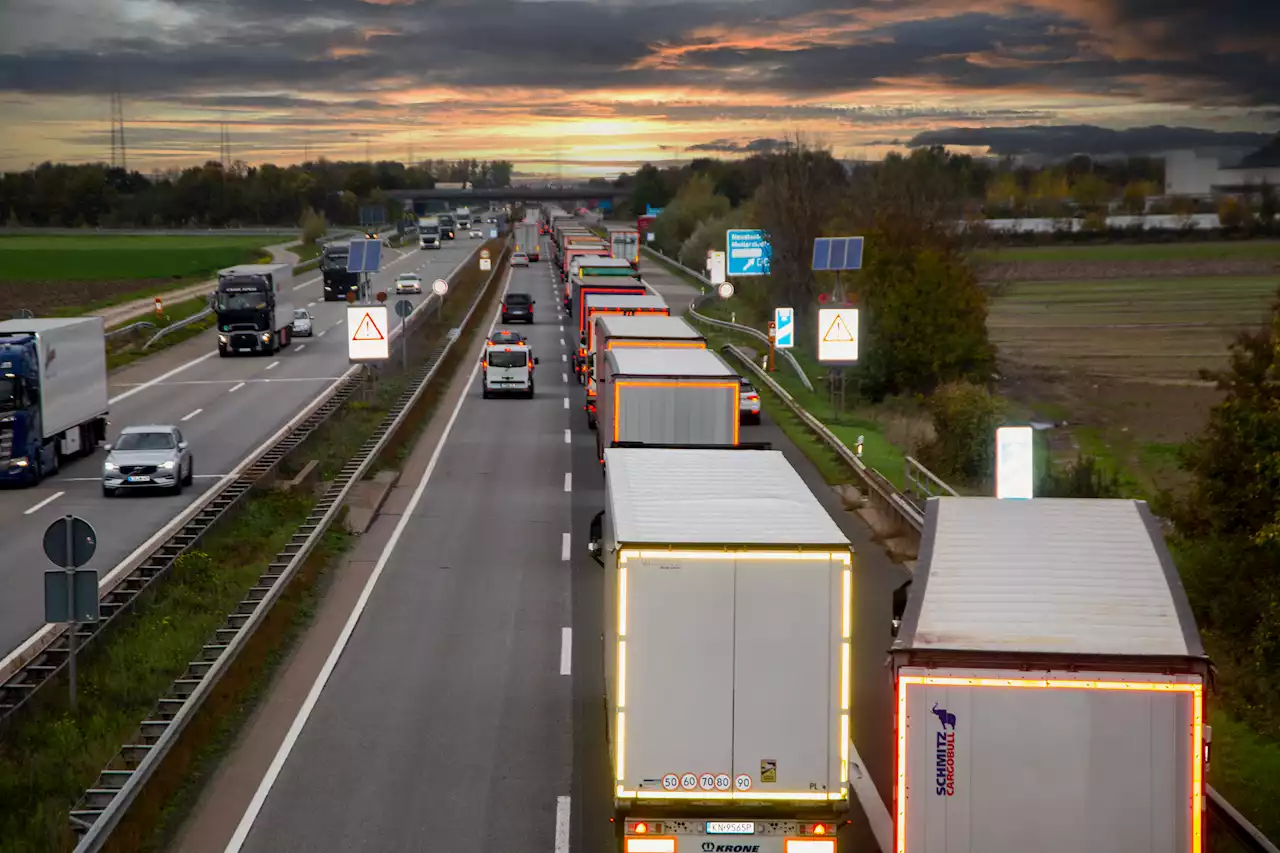 Mittels Fernsteuerung: Bald arbeiten Lkw- und Taxifahrer im Büro