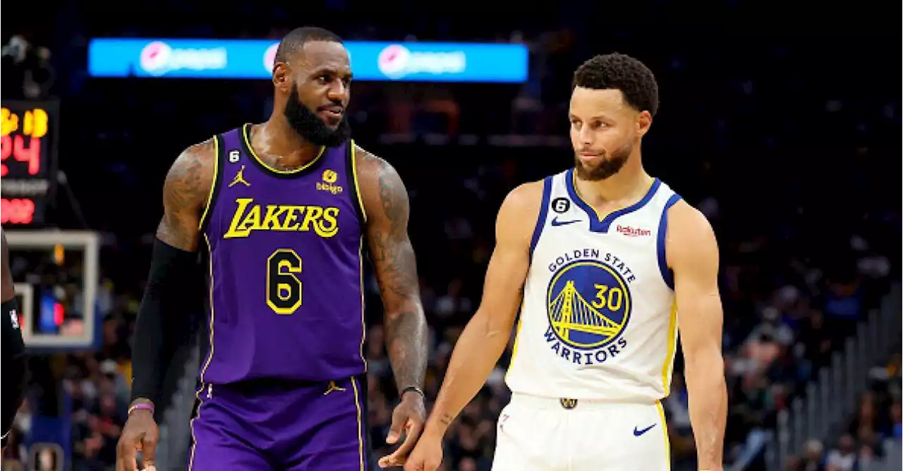 Las de Curry y James lideran la lista de las camisetas más vendidas de la NBA