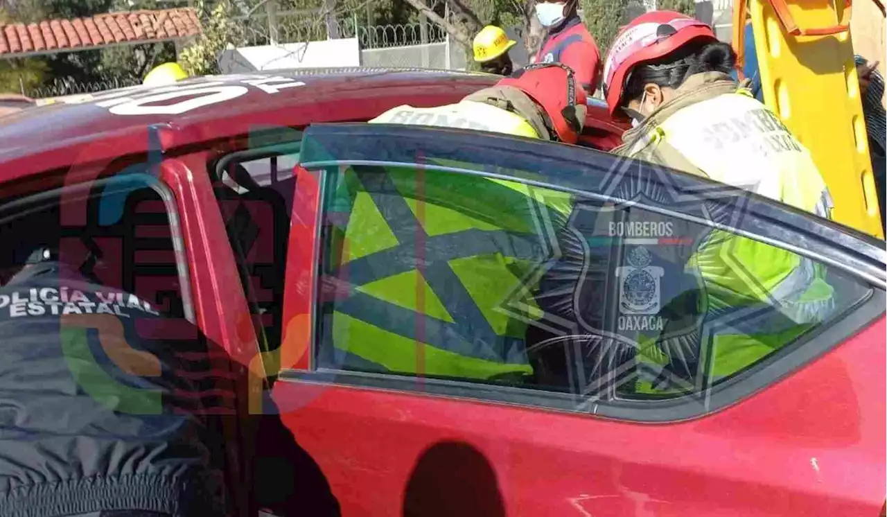 Choque entre Taxi y Autobús en Oaxaca Deja 5 Lesionados